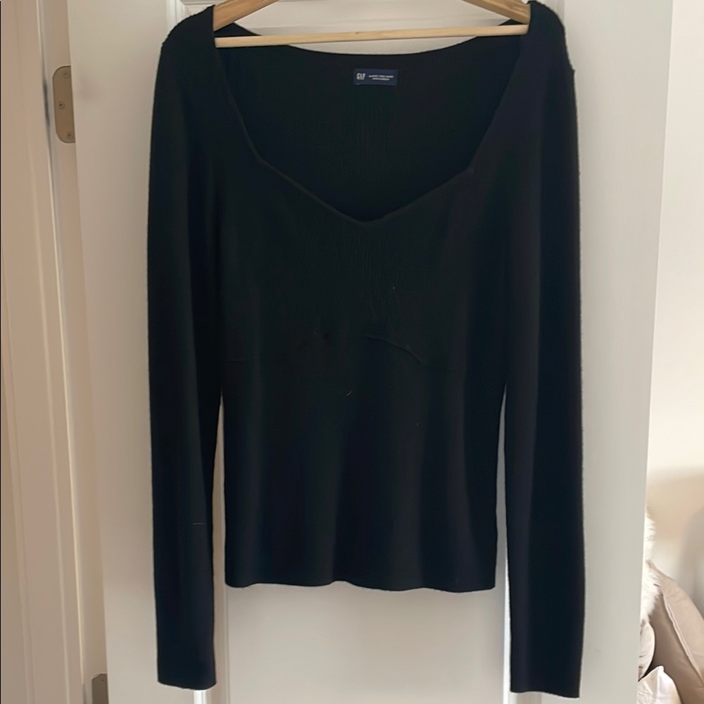 GAP Black Long Sleeve Tee